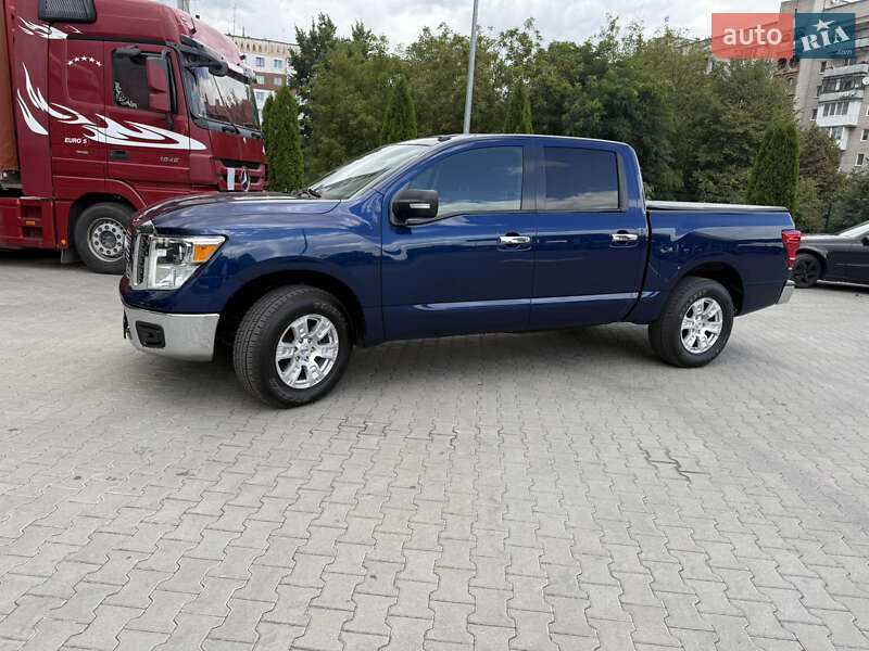 Пикап Nissan Titan 2018 в Житомире