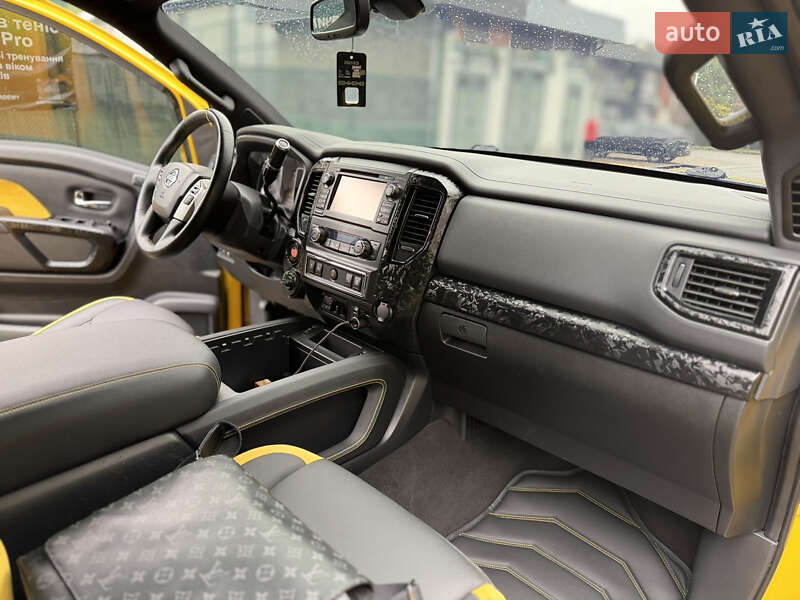 Пікап Nissan Titan 2018 в Києві