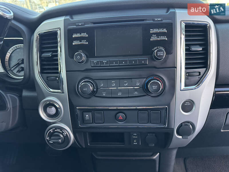 Інші вантажівки Nissan Titan 2018 в Львові