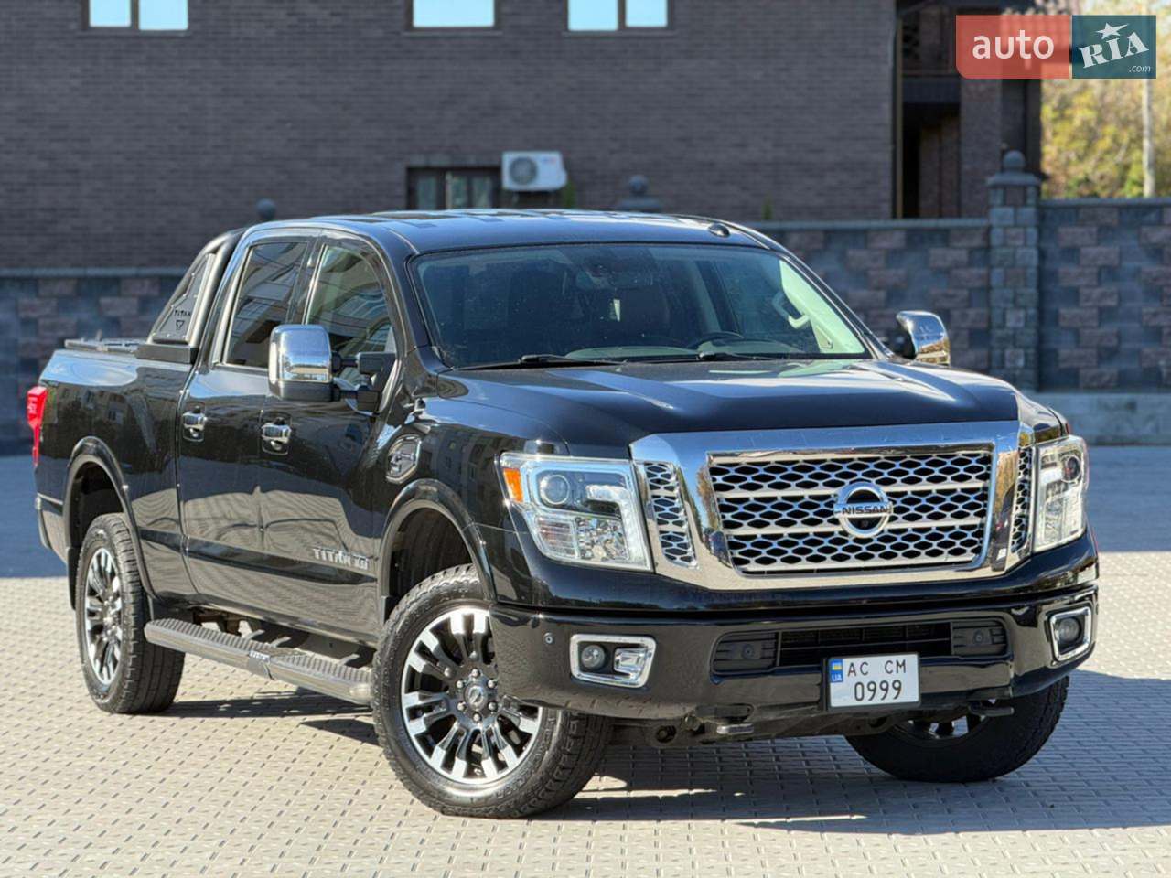 2011 Nissan Titan - мініатюра 10
