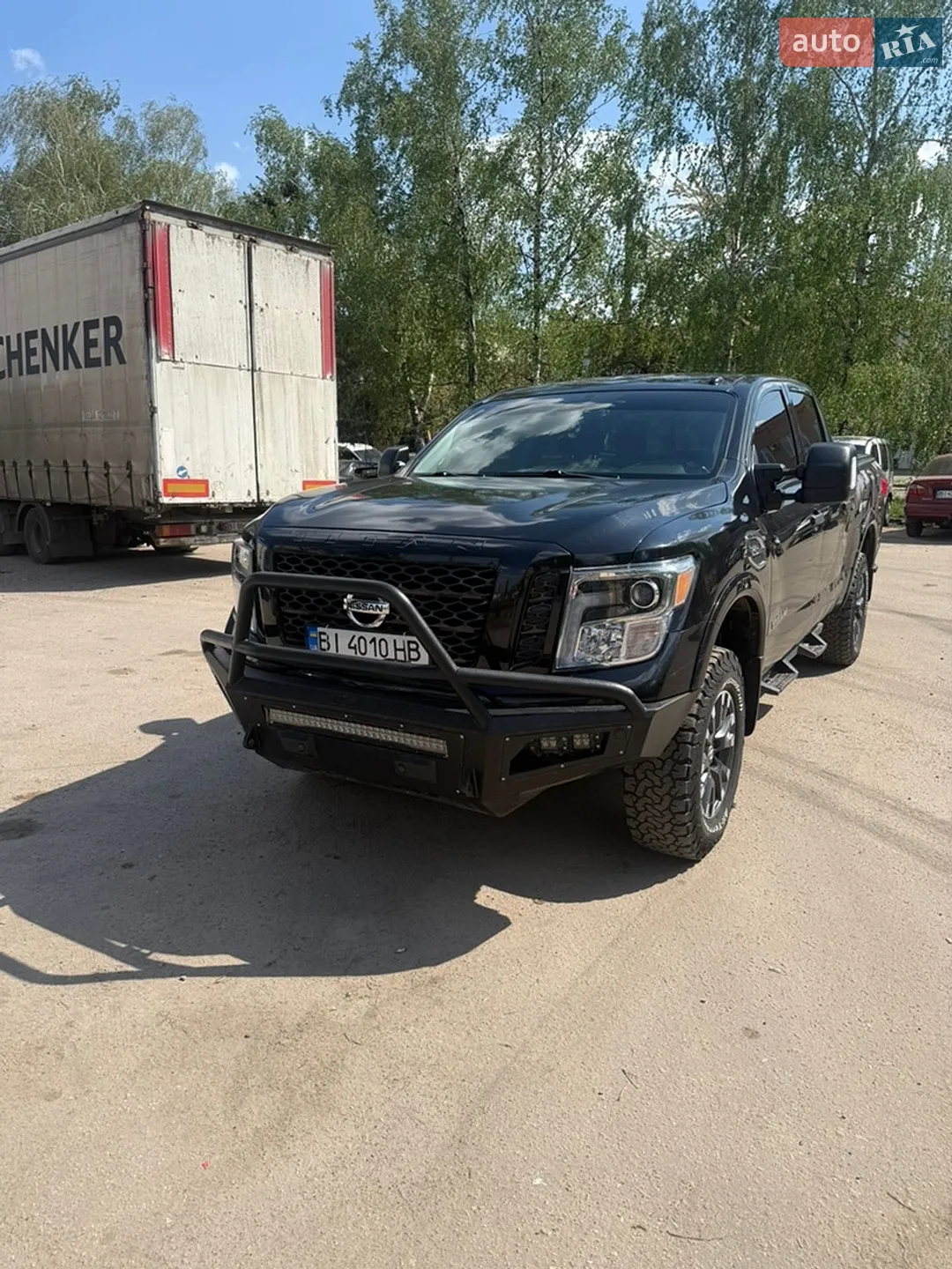 2017 Nissan Titan - мініатюра 3