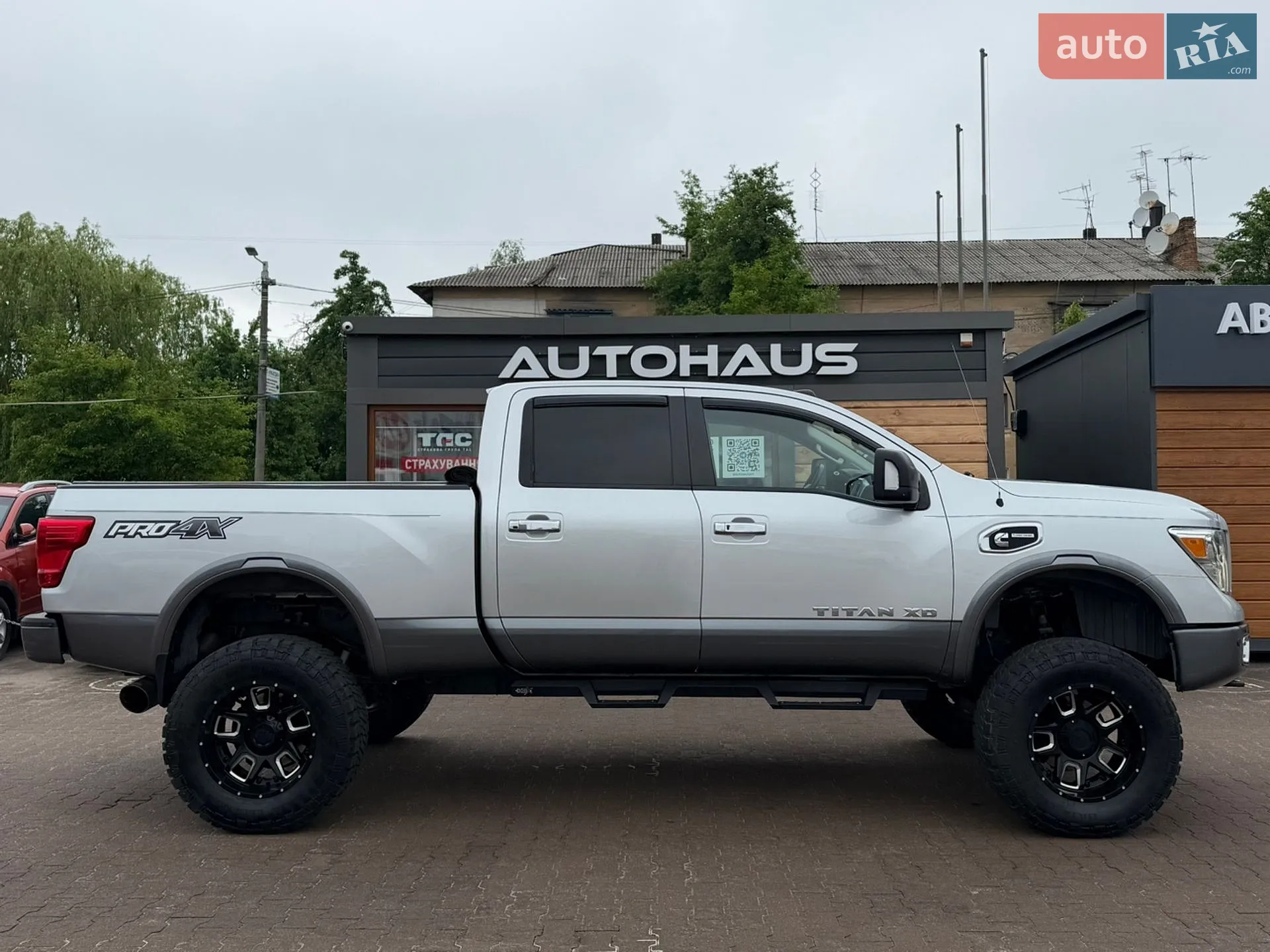 2016 Nissan Titan - мініатюра 4