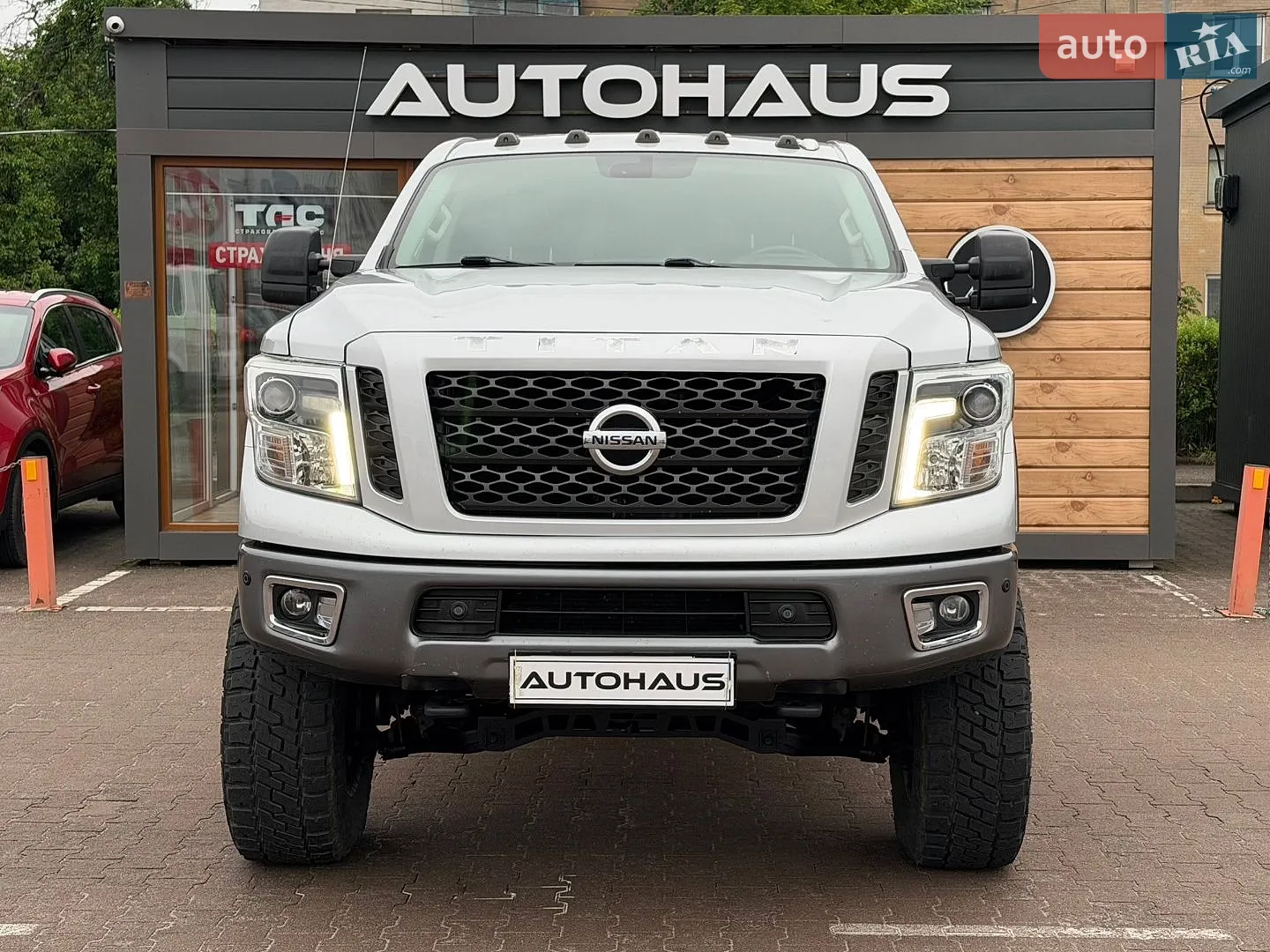 2016 Nissan Titan - мініатюра 2