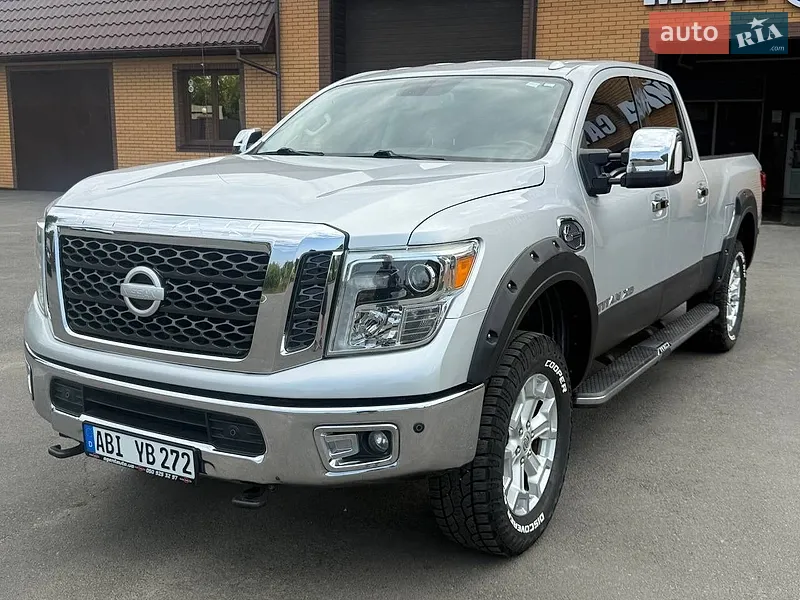Nissan Titan 2016