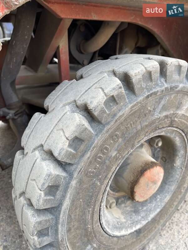 Вилочный погрузчик Nissan UD 2005 в Львове