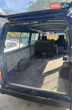 AUTO.RIA – Продам Ниссан Урван 1993 (54797XK) дизель 2.5 минивэн