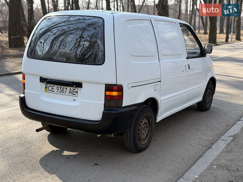 Мінівен Nissan Vanette 2001 в Чернівцях