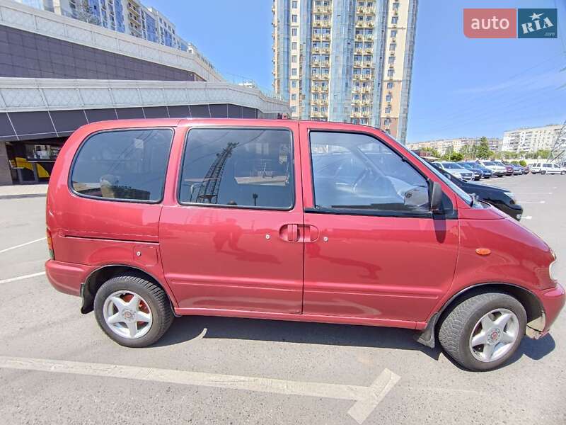 Мінівен Nissan Vanette 1999 в Одесі