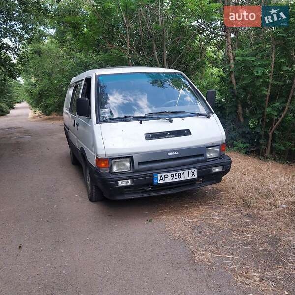 Мінівен Nissan Vanette 1988 в Запоріжжі