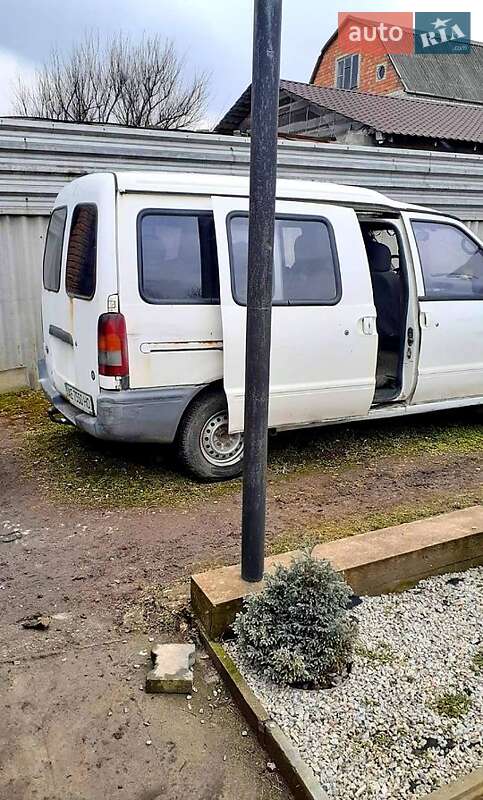 Мінівен Nissan Vanette 1996 в Запоріжжі