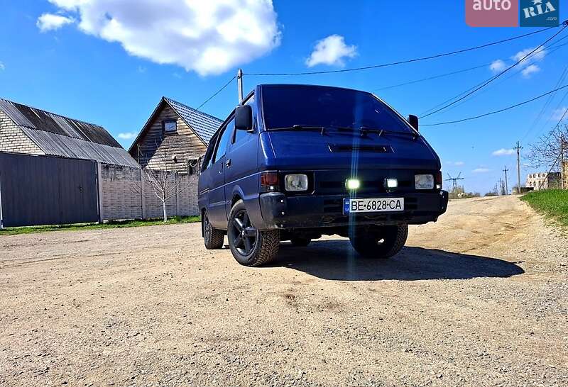 Nissan Vanette 1992