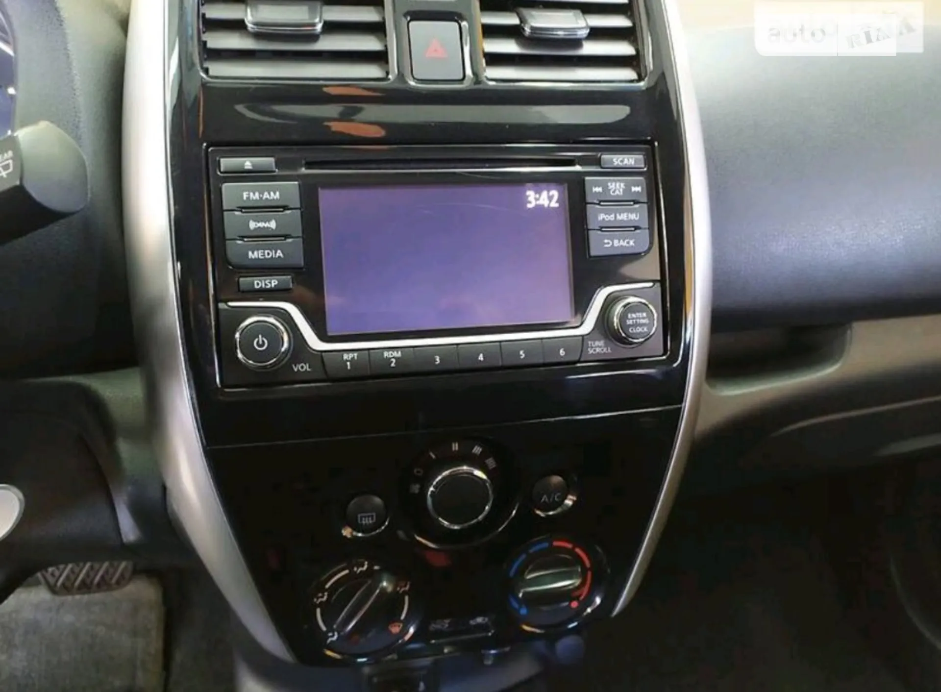 2017 Nissan Versa - мініатюра 7