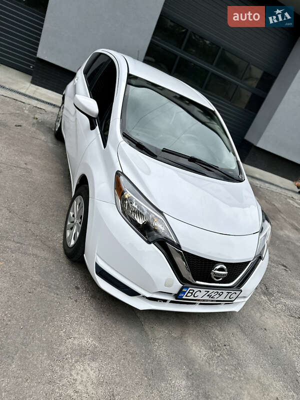 Хэтчбек Nissan Versa Note 2017 в Львове