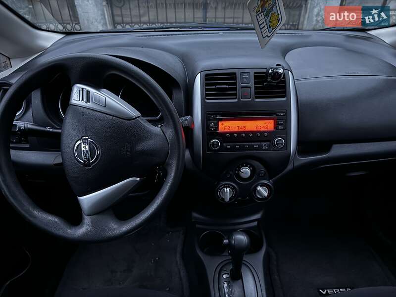 Хэтчбек Nissan Versa Note 2014 в Одессе