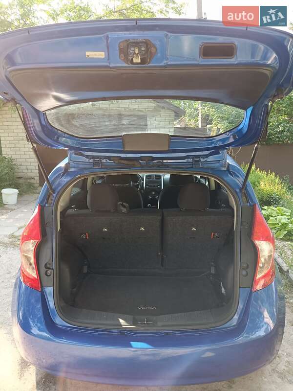 Хэтчбек Nissan Versa Note 2014 в Киеве