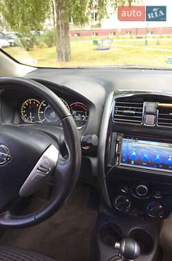 Хэтчбек Nissan Versa Note 2014 в 