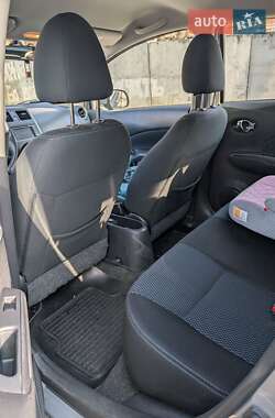 Хетчбек Nissan Versa Note 2014 в 