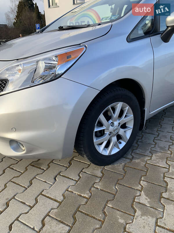 Хэтчбек Nissan Versa Note 2015 в Киеве
