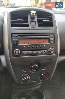 Хэтчбек Nissan Versa Note 2015 в 