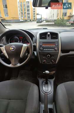 Хэтчбек Nissan Versa Note 2015 в 