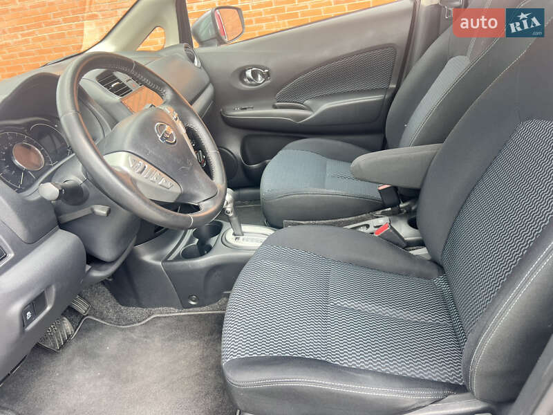 Хэтчбек Nissan Versa Note 2015 в Киеве