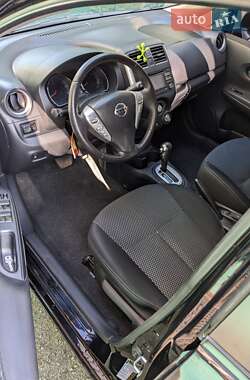 Хэтчбек Nissan Versa Note 2013 в Дымере