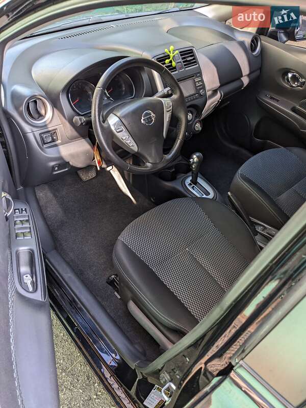 Хетчбек Nissan Versa Note 2013 в Димері фото 10 Хетчбек Nissan Versa Note 2013 в Димері