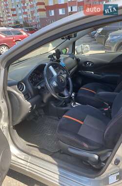 Хэтчбек Nissan Versa Note 2015 в 