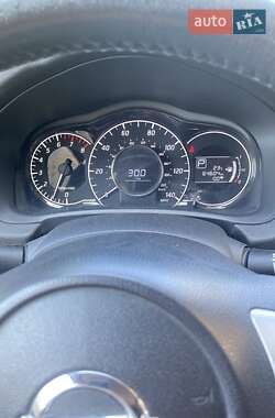 Хэтчбек Nissan Versa Note 2015 в 