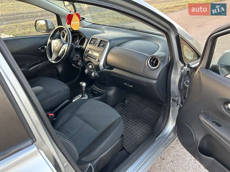 Хетчбек Nissan Versa Note 2013 в Смілі