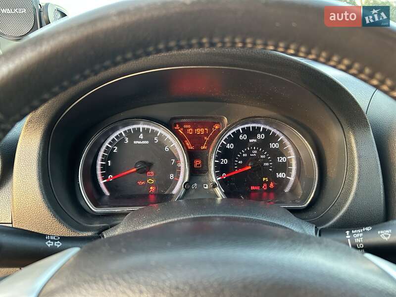 Хетчбек Nissan Versa Note 2013 в Смілі