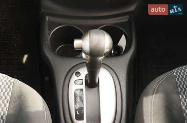 Хэтчбек Nissan Versa Note 2015 в 