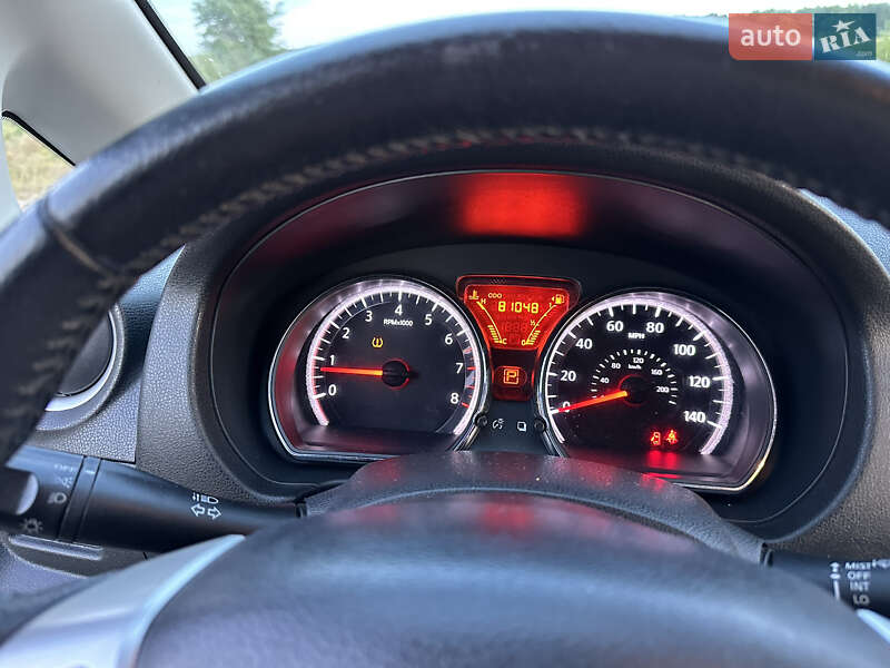 Хэтчбек Nissan Versa Note 2013 в Виннице