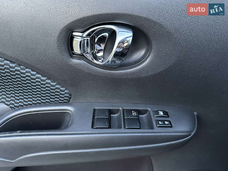 Хэтчбек Nissan Versa Note 2013 в Виннице