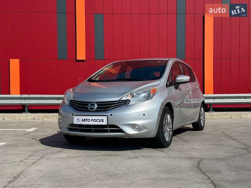 Хэтчбек Nissan Versa Note 2015 в Киеве