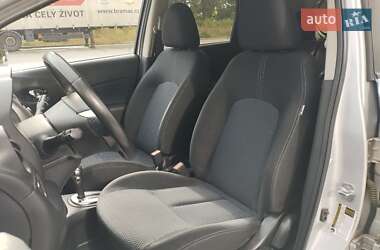 Хетчбек Nissan Versa Note 2015 в 