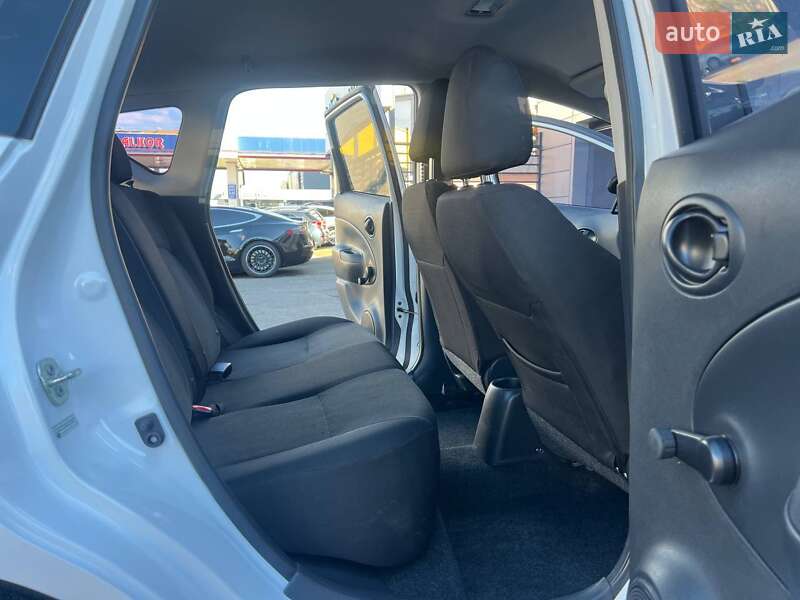 Хэтчбек Nissan Versa Note 2017 в Одессе фото 20 Хэтчбек Nissan Versa Note 2017 в Одессе