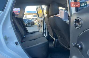 Хетчбек Nissan Versa Note 2017 в  фото 20 Хетчбек Nissan Versa Note 2017 в