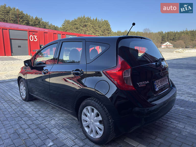 Хэтчбек Nissan Versa Note 2015 в Львове