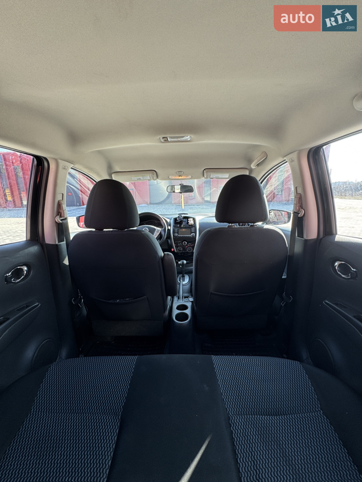 2015 Nissan Versa - мініатюра 18