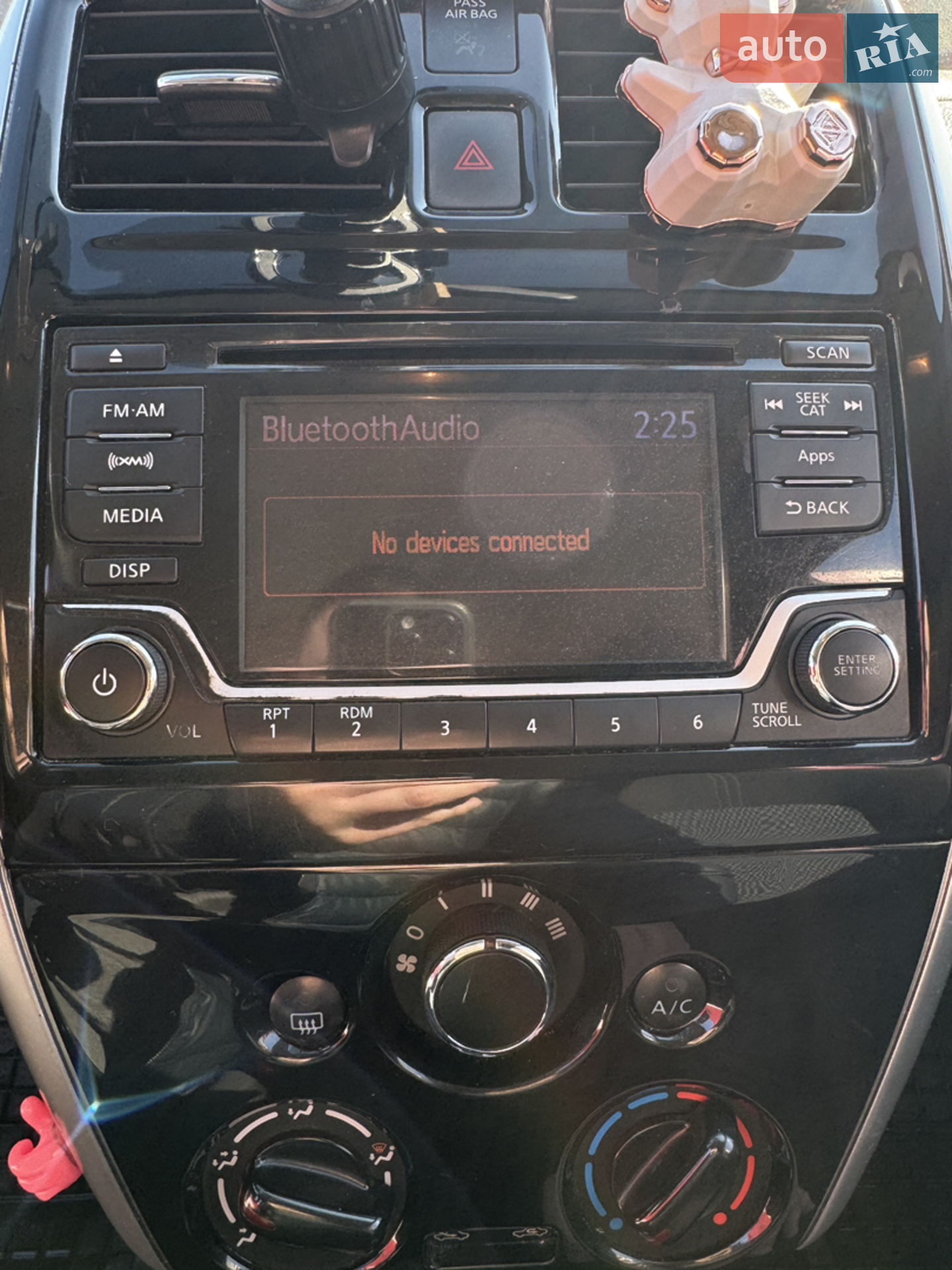 2015 Nissan Versa - мініатюра 25