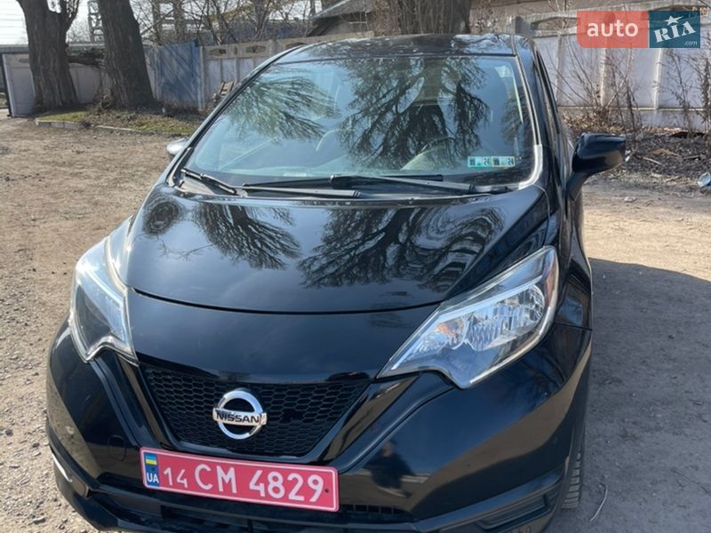 Хэтчбек Nissan Versa Note 2017 в Киеве