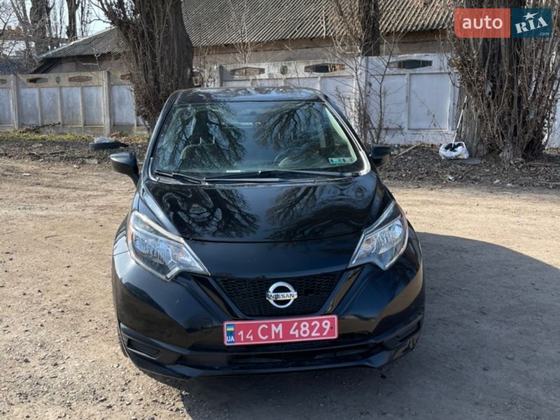 Хэтчбек Nissan Versa Note 2017 в Киеве