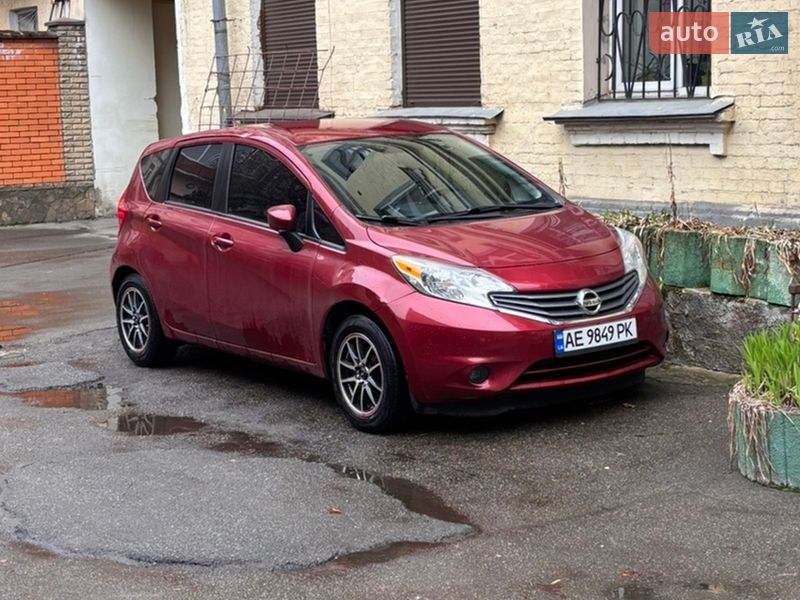 Хетчбек Nissan Versa Note 2016 в Києві фото 2 Хетчбек Nissan Versa Note 2016 в Києві