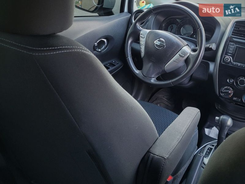 Хетчбек Nissan Versa Note 2016 в Новомосковську