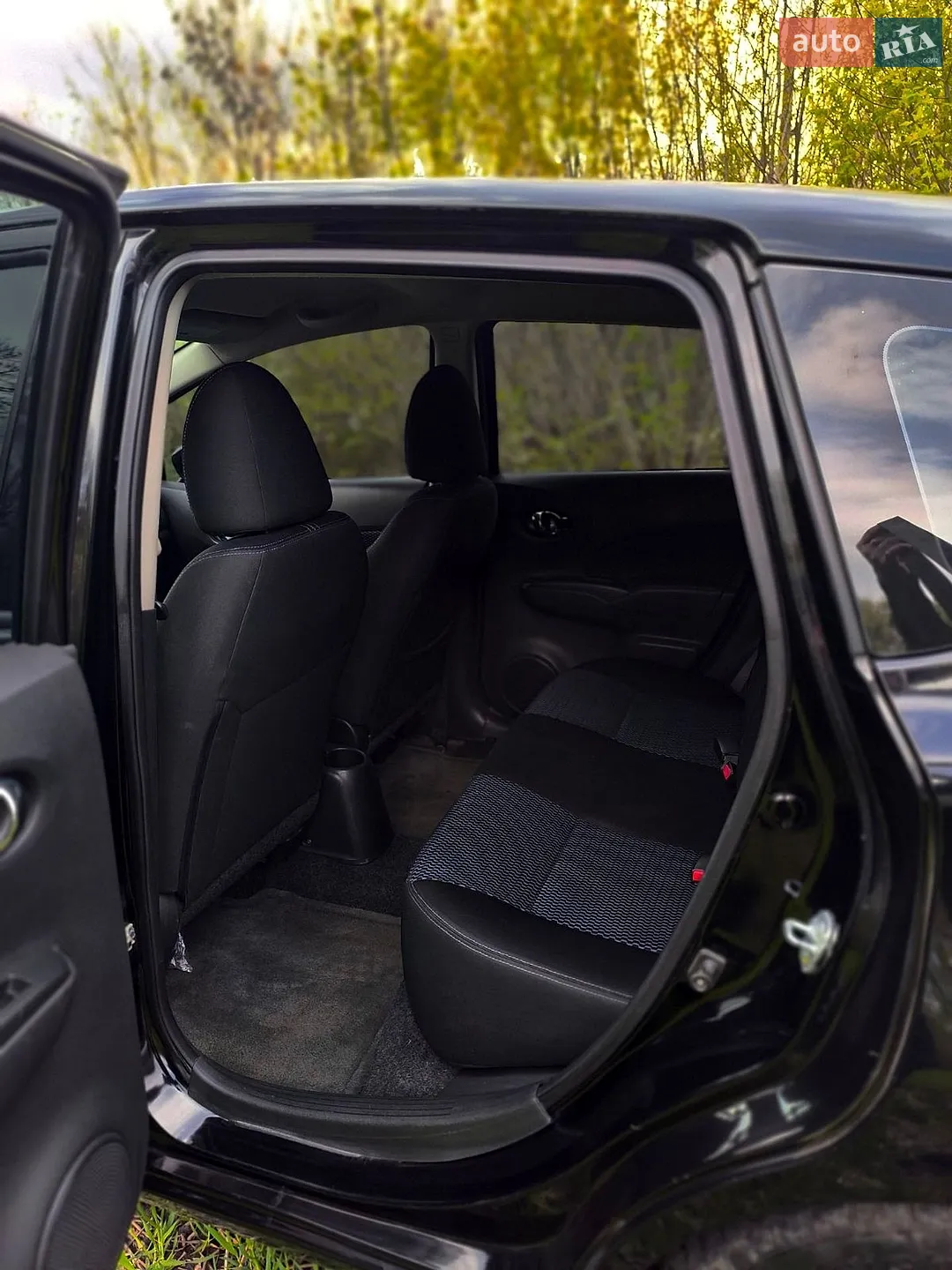 2017 Nissan Versa - мініатюра 24