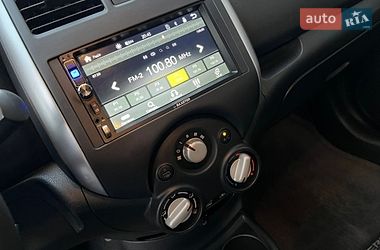Хэтчбек Nissan Versa Note 2014 в Львове