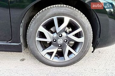 Хэтчбек Nissan Versa Note 2017 в Запорожье