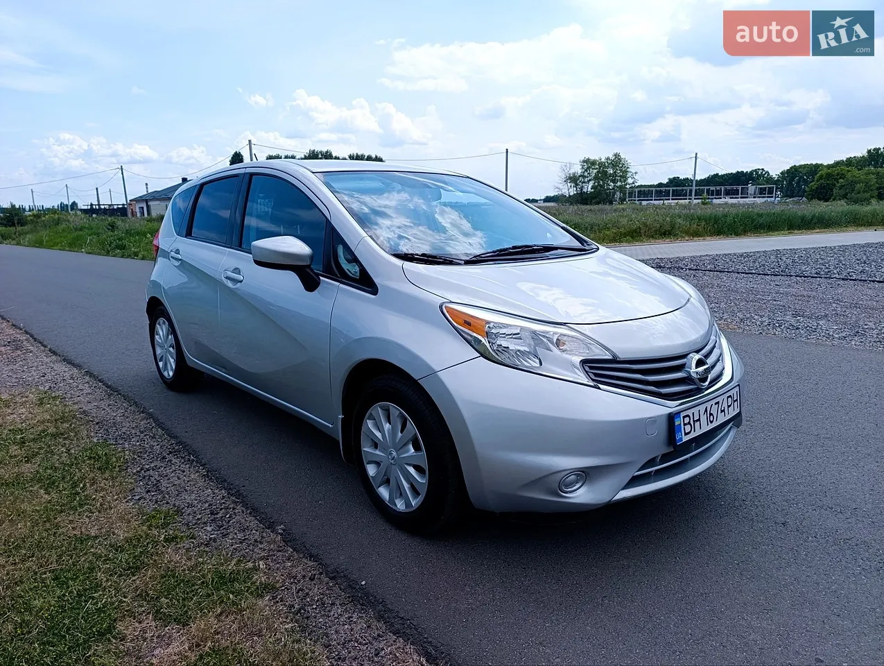 2017 Nissan Versa - мініатюра 12