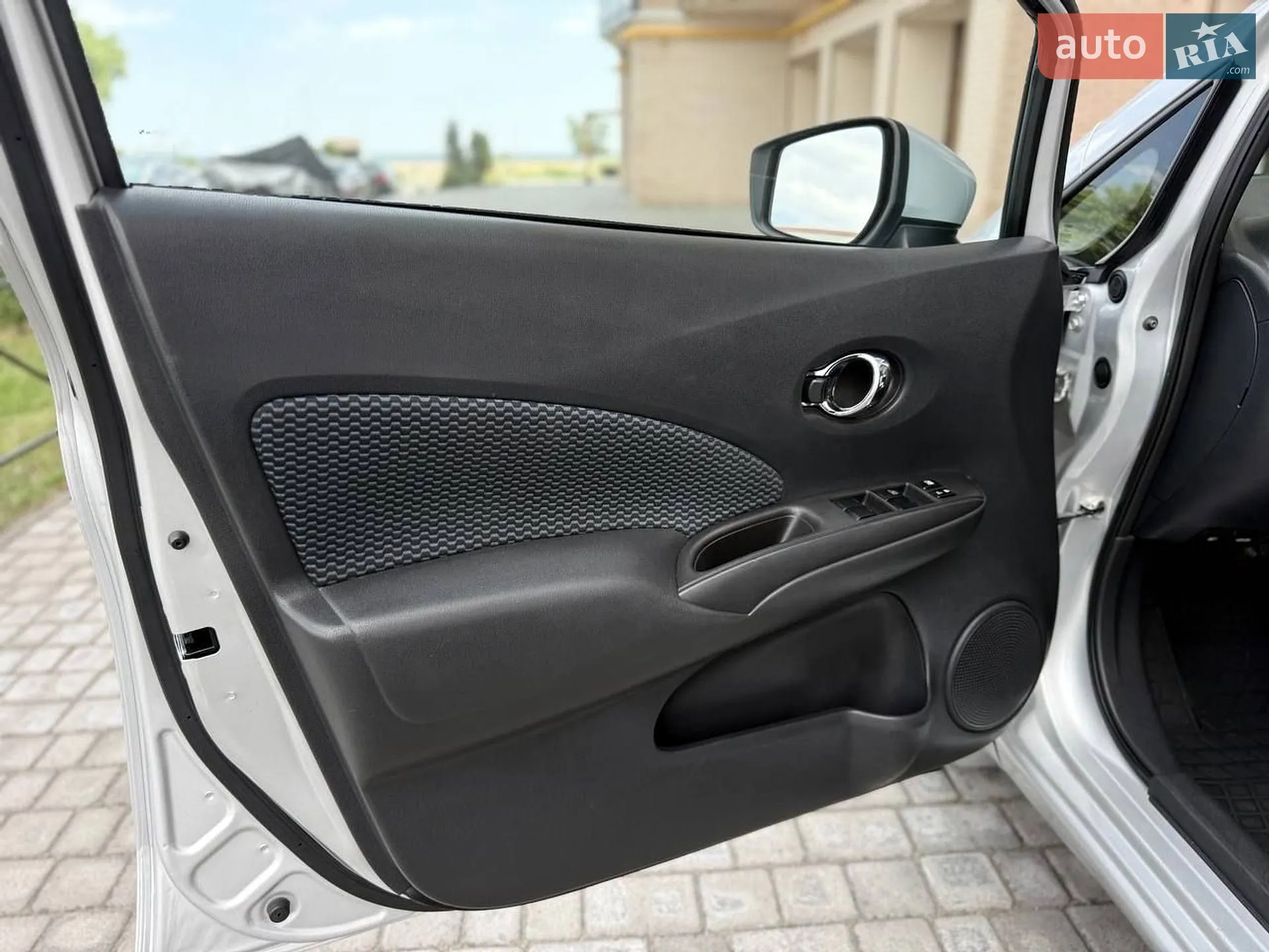 2016 Nissan Versa - мініатюра 22